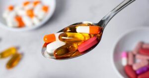 Medicamentos e suplementos cuidados com a saude do fígado